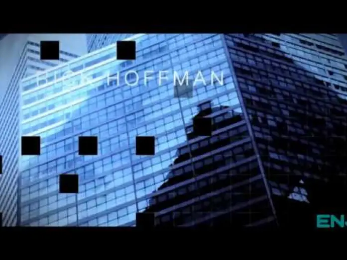 Видео к сериалу W garniturach — Suits intro