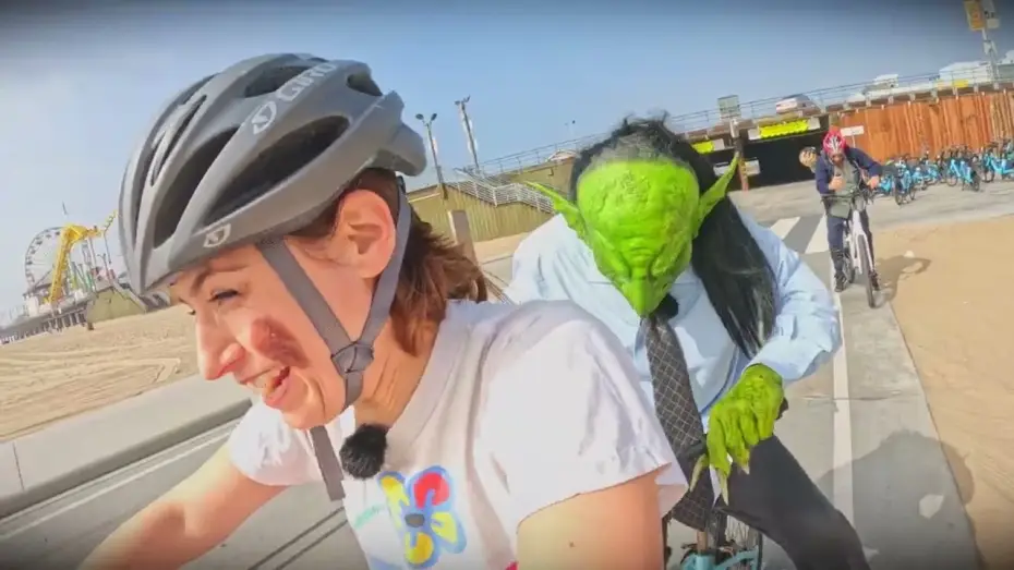 Wideo do serialu In Tandem with Chloe Radcliffe — Season 2 TRAILER -- In Tandem with Chloe Radcliffe