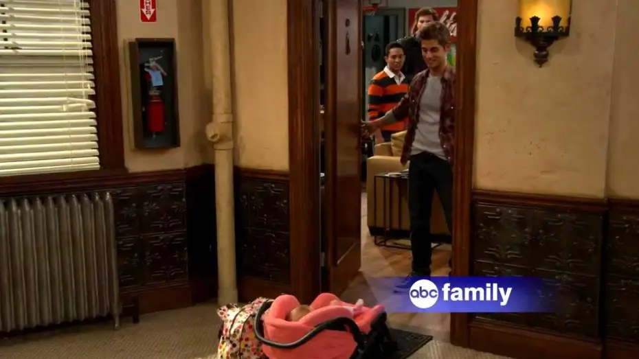Видео к сериалу Baby Daddy — "Baby Daddy" Series Promo