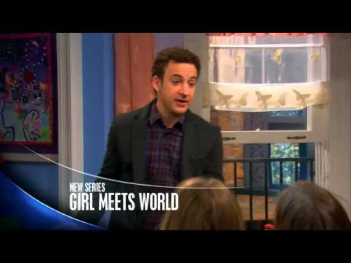 Видео к сериалу Dziewczyna poznaje świat — Coming Soon - Girl Meets World - Disney Channel Official