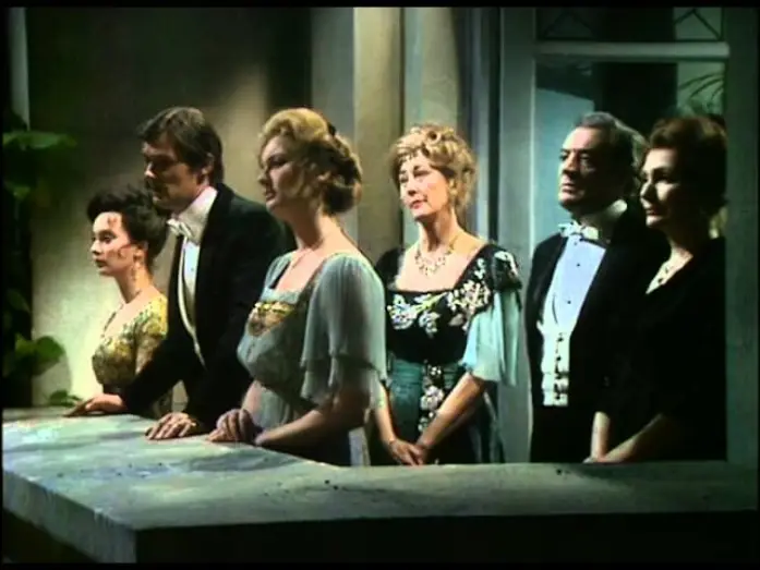 Wideo do serialu Góra i dół — Upstairs Downstairs trailer