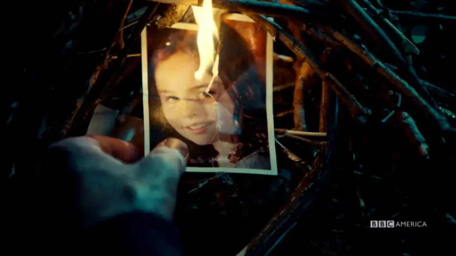 Wideo do serialu Orphan Black — Orphan Black First Look Scene: Sarah in the Woods | June 10 @ 10/9c on BBC America