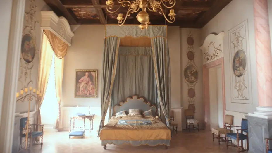 Wideo do serialu Muszkieterowie — Secrets of... Building The Queen's Chambers