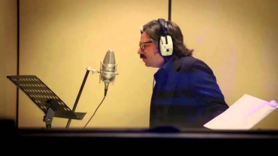 Wideo do serialu Toast z Londynu — Toast of London - "Yes" Clip