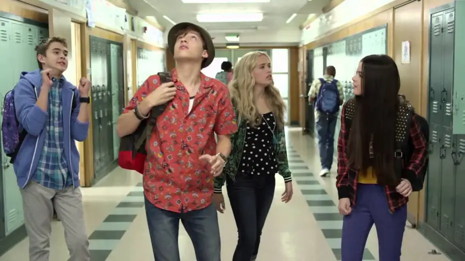 Wideo do serialu Najlepsi przyjaciele zawsze — Best Friends Whenever | Hallway | Disney Channel Official