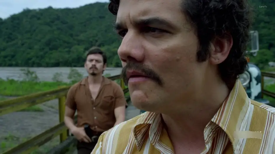 Видео к сериалу Narcos — ✔ Narcos Trailer [ITA HD] serie Netflix  stagione 1 Promo