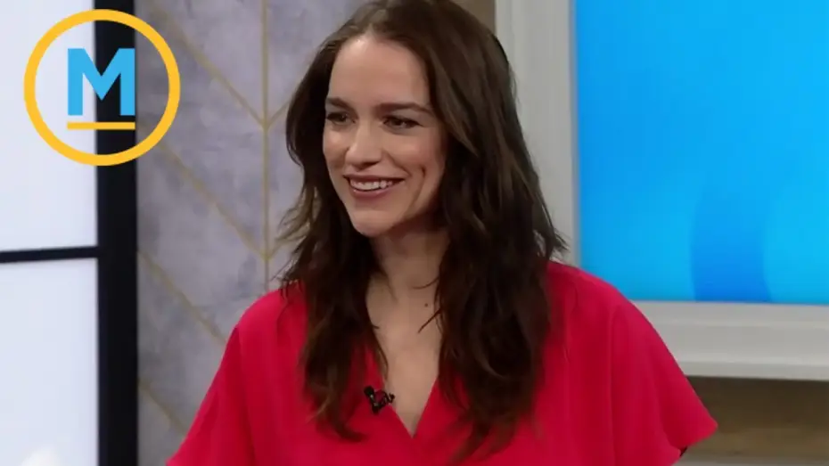 Wideo do serialu Wynonna Earp — Melanie Scrofano of Wynona Earp talks season 2 | Your Morning