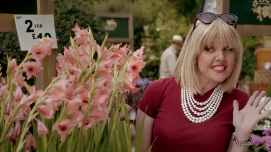 Видео к сериалу Agatha Raisin — Agatha Raisin 🎬 NUEVA SERIE en COSMO