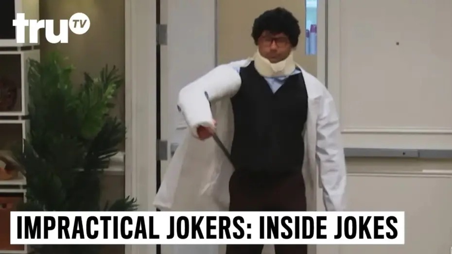 Видео к сериалу Impractical Jokers: Inside Jokes — Impractical Jokers: Inside Jokes - Murr's Quick Costume Changes | truTV