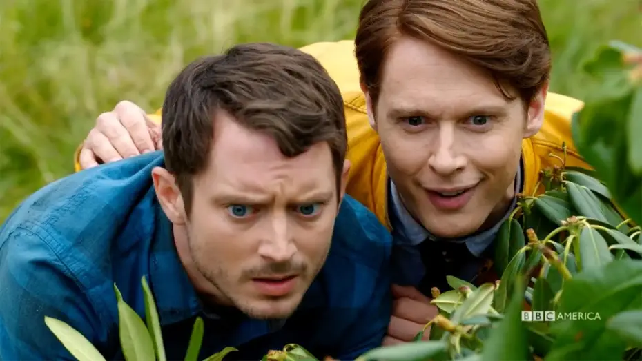 Видео к сериалу Holistyczna agencja detektywistyczna Dirka Gently'ego — Dirk Gently's Holistic Detective Agency - COMIC-CON SNEAK PEEK - Oct 22 on BBC America