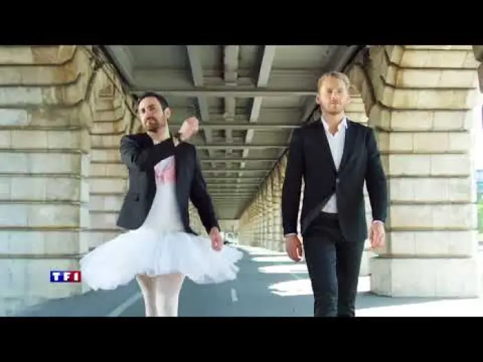 Видео к сериалу Danse avec les stars — Danse Avec Les Stars avec Camille Combal, bientôt sur TF1