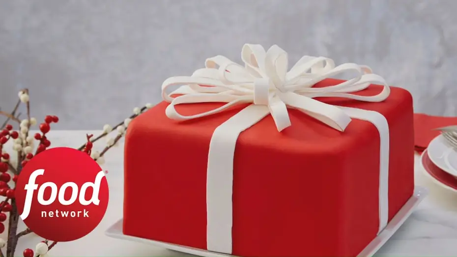 Wideo do serialu Mistrzostwa wypieków świątecznych — Take a Bow Cake | Holiday Baking Championship | Food Network
