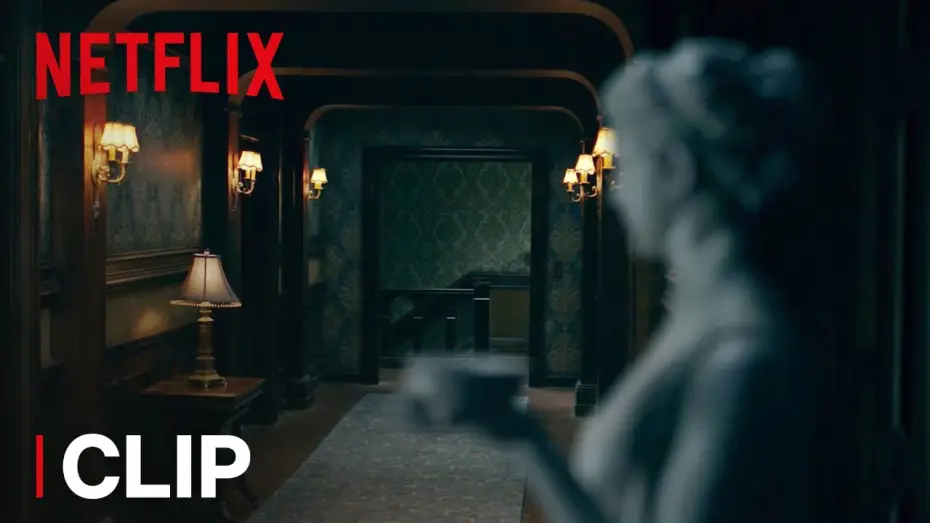 Wideo do serialu Nawiedzony dom na wzgórzu — The Haunting of Hill House | Clip: Do You See It? | Netflix