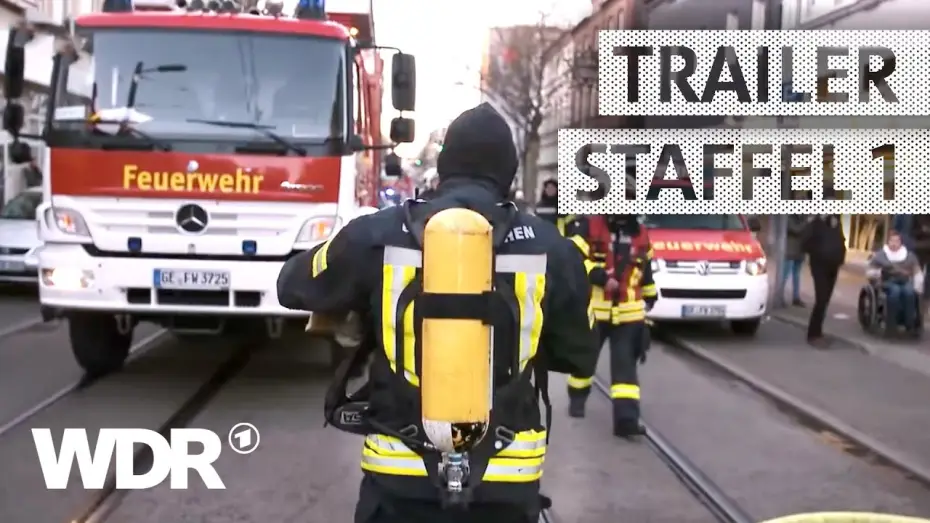 Wideo do serialu Feuer & Flamme — Feuer & Flamme – Mit Feuerwehrmännern im Einsatz | WDR