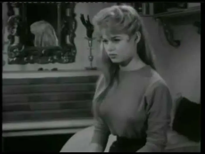 Видео к сериалу Cinépanorama — Cinépanorama du 9 décembre 1956