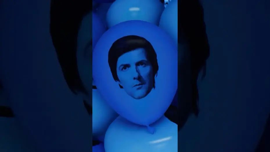 Wideo do serialu Rozdzielenie — Put your face on a balloon.