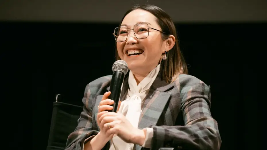 Wideo do serialu Ekspatki — Lulu Wang on Prime Video Series Expats