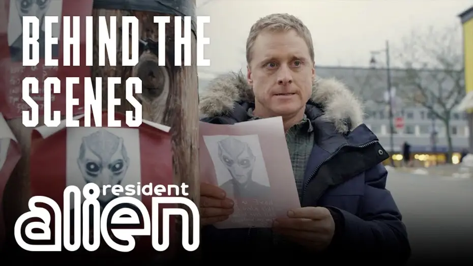 Wideo do serialu Resident Alien — Resident Alien | Great Place To Crash | Behind The Scenes 2 | SYFY
