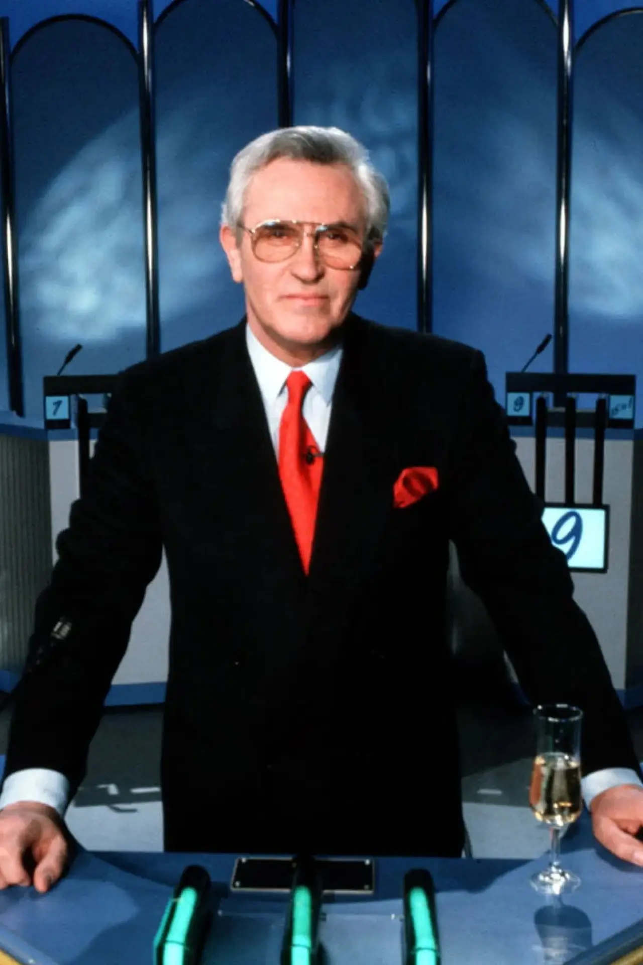 Постер к сериалу "Fifteen to One"