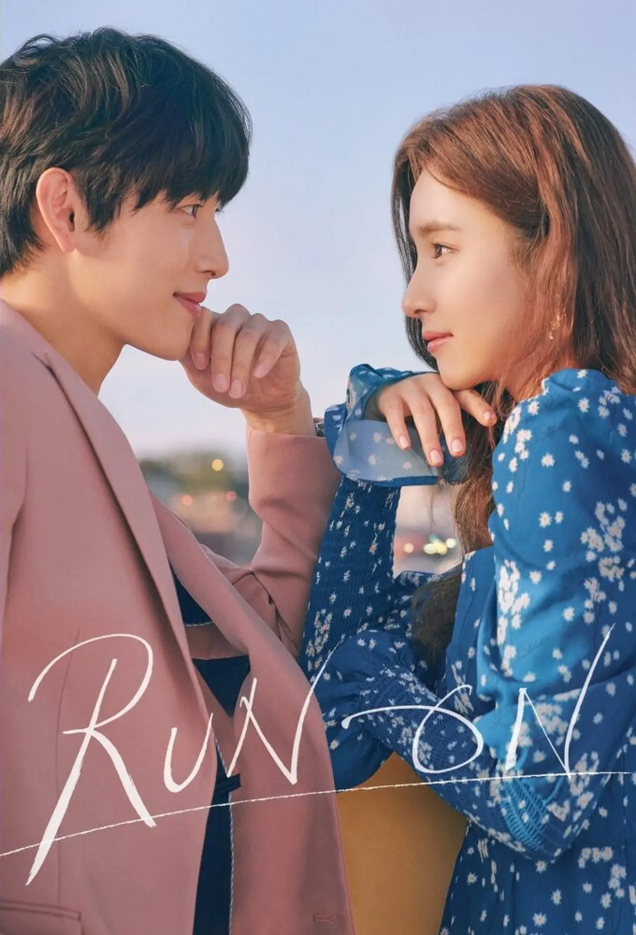 Plakat serialu "Run On"