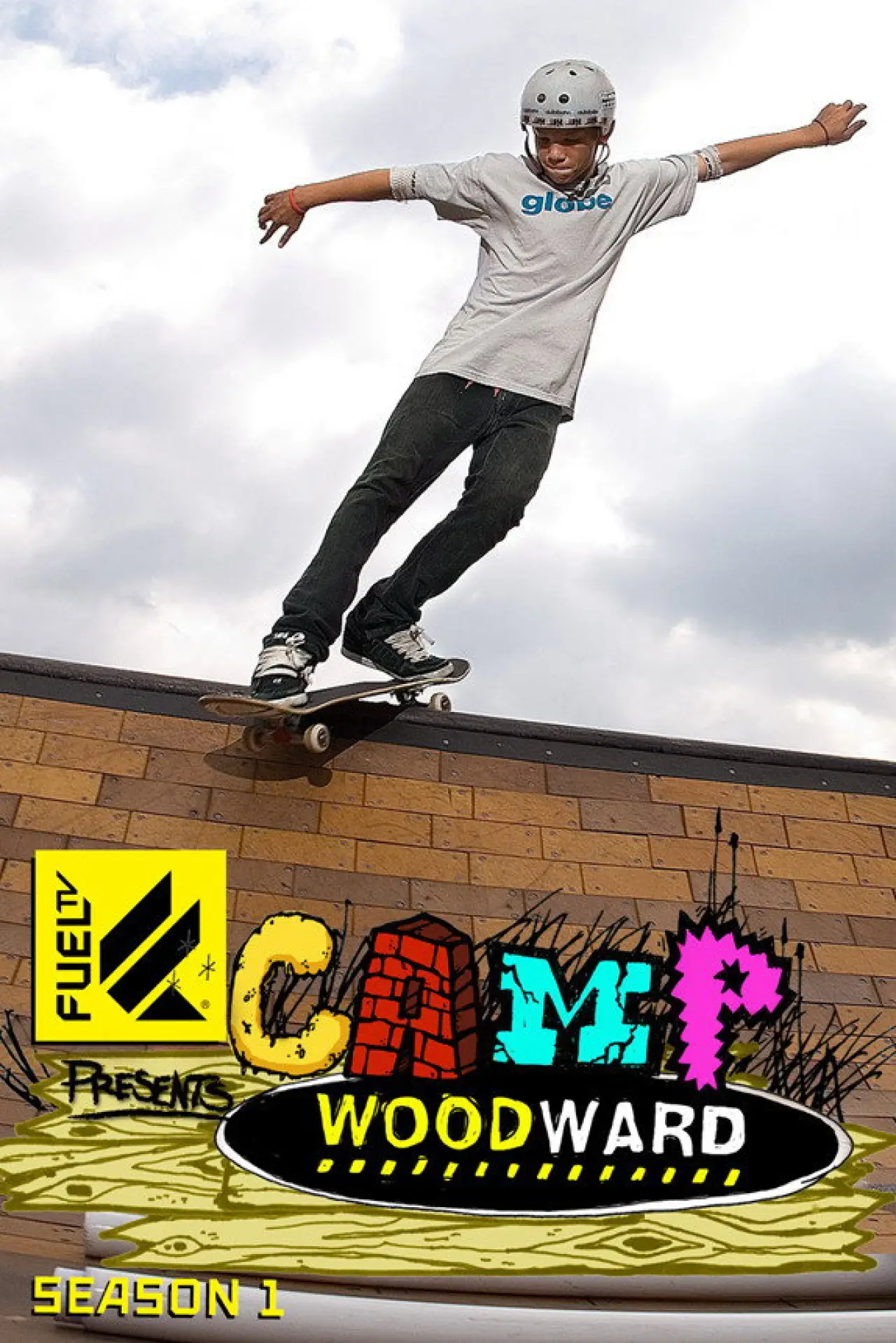 Plakat serialu "Camp Woodward"