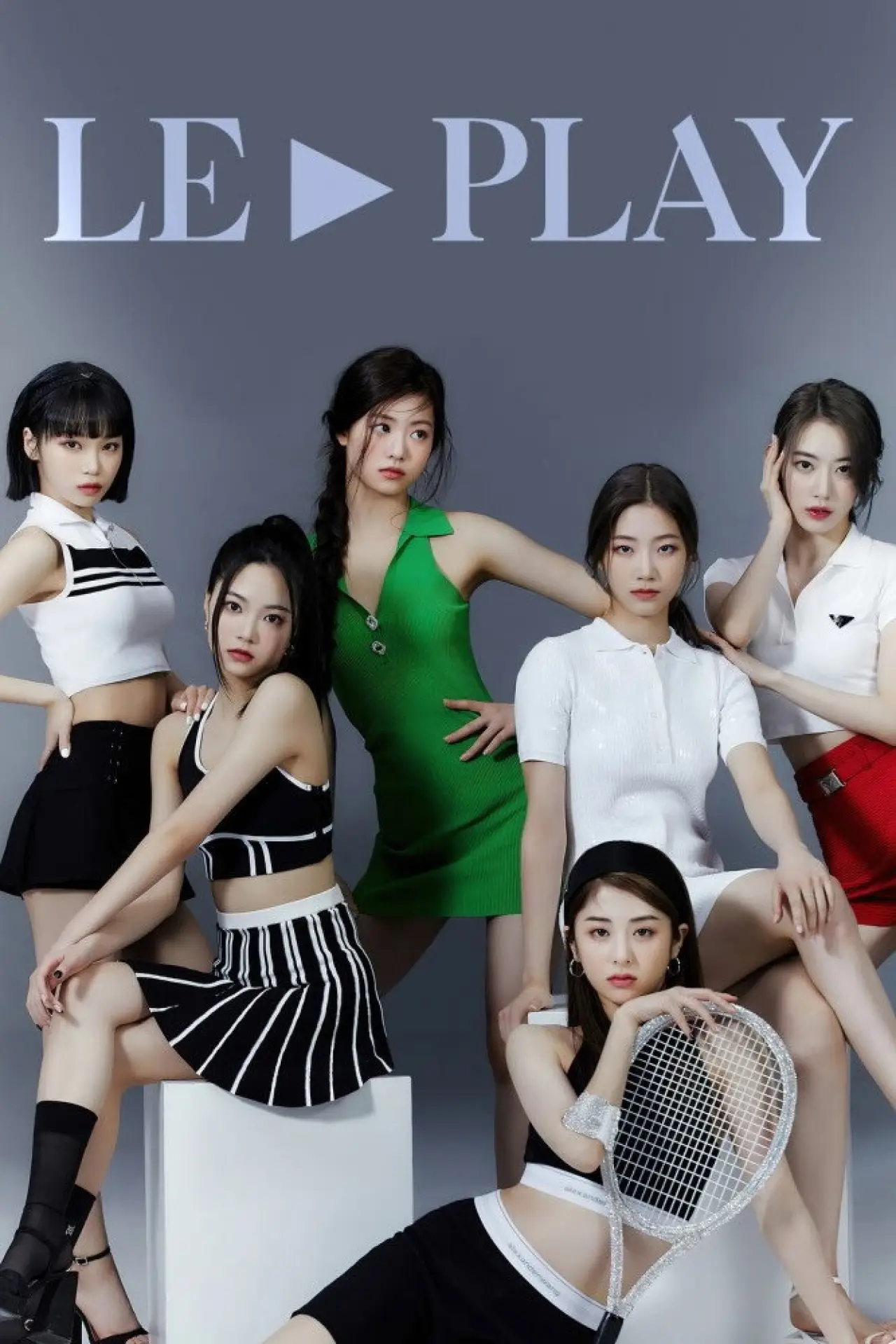 Plakat serialu "LE PLAY"