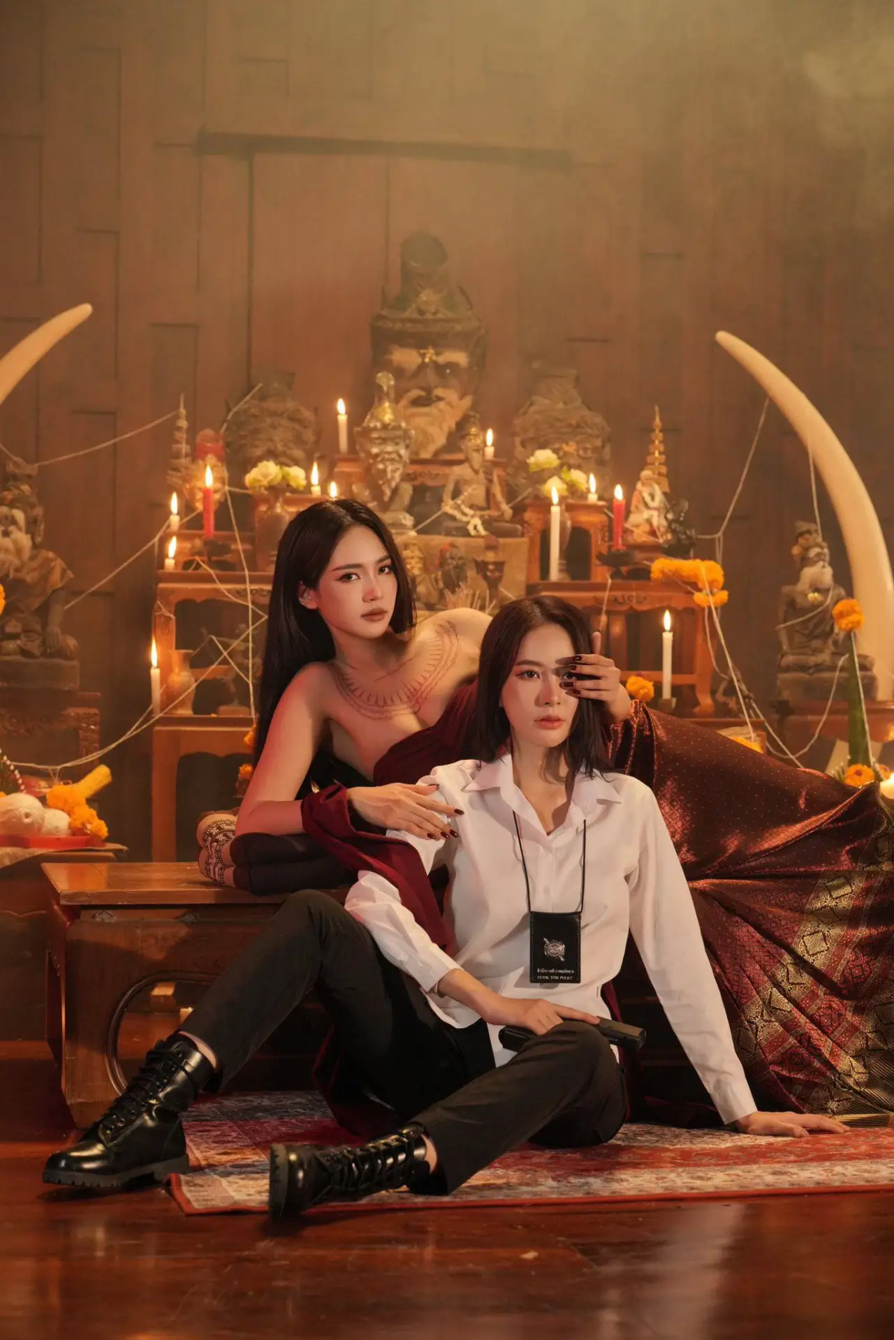 Plakat serialu "ข่มขลัง"