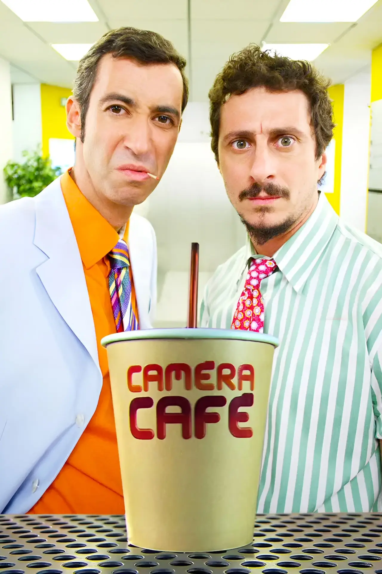 Постер к сериалу "Camera Café"
