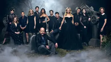 Zasłona к сериалу "Buffy: Postrach wampirów" #1275313