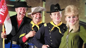 Zasłona к сериалу "F Troop" #1434596
