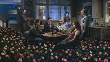 Zasłona к сериалу "Sześć stóp pod ziemią" #1299220