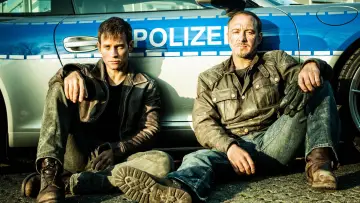 Zasłona к сериалу "Alarm dla Kobry 11" #1298590