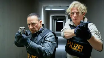 Zasłona к сериалу "Alarm dla Kobry 11" #1298596