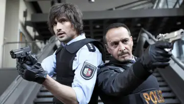 Zasłona к сериалу "Alarm dla Kobry 11" #1298618