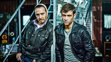 Zasłona к сериалу "Alarm dla Kobry 11" #1298624