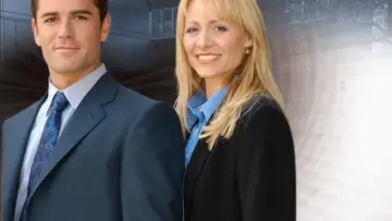 Zasłona к сериалу "Sue Thomas: Słyszące oczy FBI" #1389707
