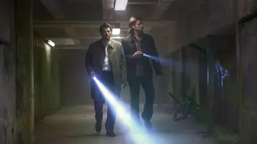 Zasłona к сериалу "Nie z tego świata" #1232861
