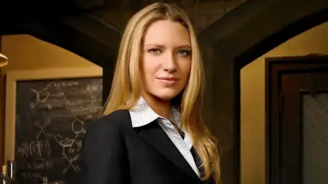 Zasłona к сериалу "Fringe: Na granicy światów" #1272757