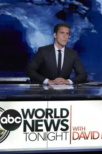 Plakat do serialu "World News Tonight z Davidem Muirem" #1510645
