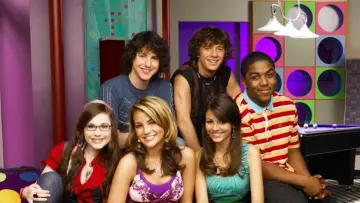 Zasłona к сериалу "Zoey 101" #1383353