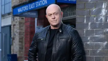 Zasłona к сериалу "EastEnders" #1218933