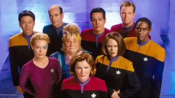 Zasłona к сериалу "Star Trek: Voyager" #1268130
