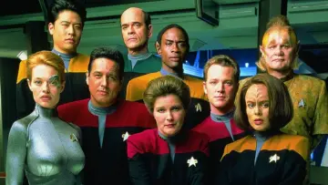 Zasłona к сериалу "Star Trek: Voyager" #1268144