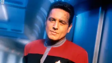Zasłona к сериалу "Star Trek: Voyager" #1268166