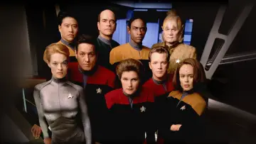 Zasłona к сериалу "Star Trek: Voyager" #1268167