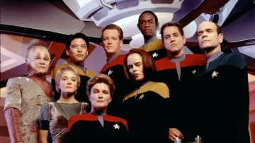 Zasłona к сериалу "Star Trek: Voyager" #1268170