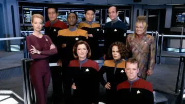 Zasłona к сериалу "Star Trek: Voyager" #1268172