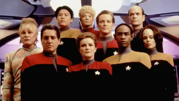 Zasłona к сериалу "Star Trek: Voyager" #1268174