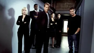 Zasłona к сериалу " 24 godziny" #1249170