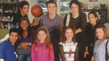 Zasłona к сериалу "Degrassi" #1294521